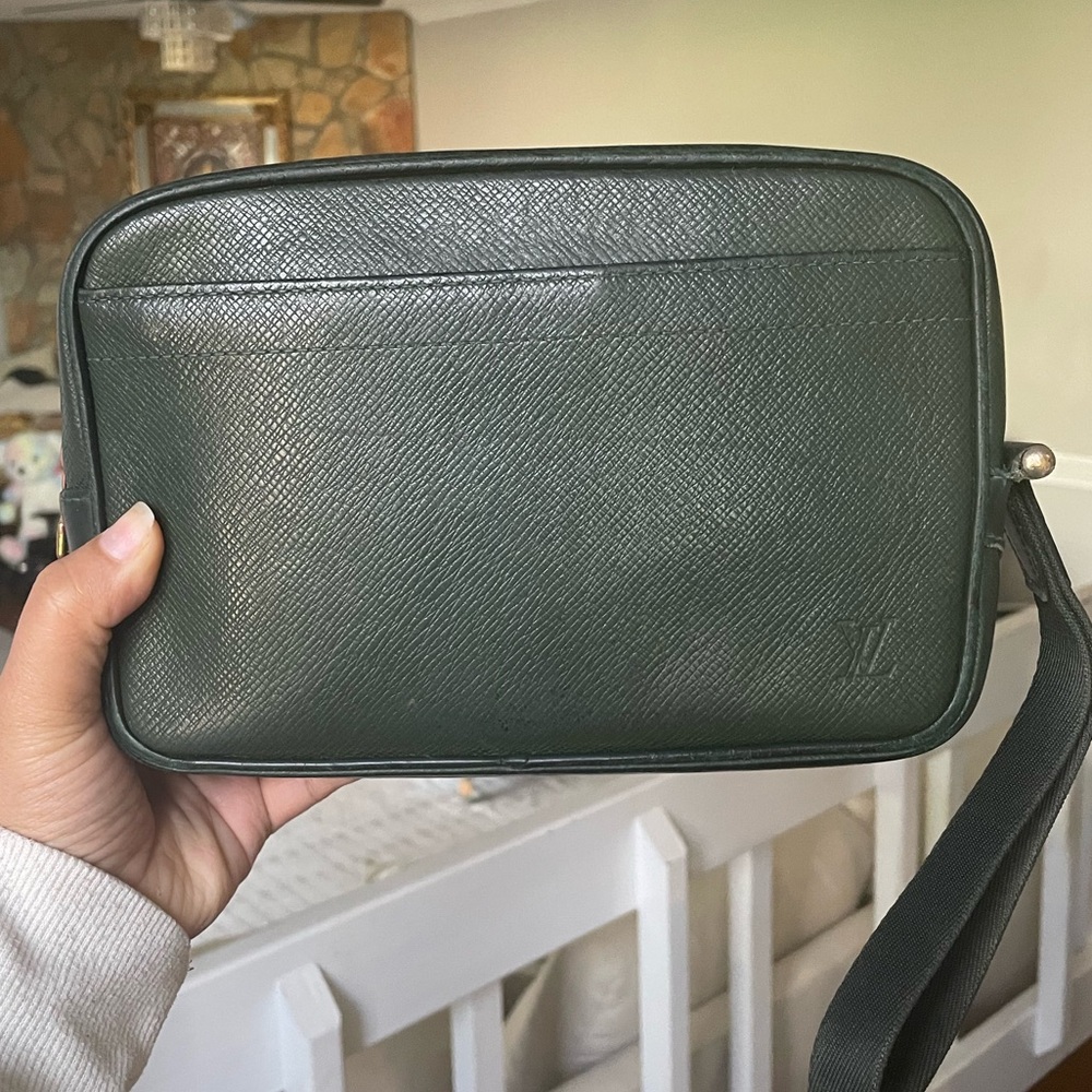 Louis Vuitton green taiga leather wristlet pouch clutch